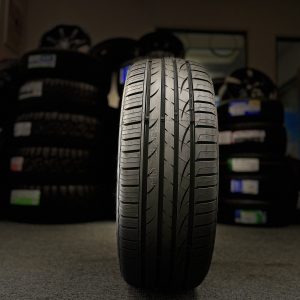 255 50 20 - ALL SEASON TIRE