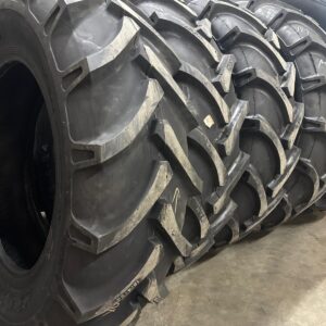 BIAS TUBELESS AG TIRE 18.4R34 | R-1 | TUBELESS | Load Capacity 4000kg | Max Pressure: 200kpa | Tread Dept: 44mm | Rim: W18L