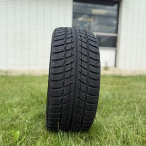 235/70R16 Landsail Studdable