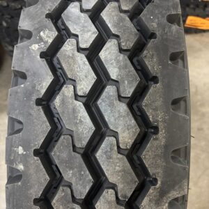 275 70 22.5 - 18PLY TRAILER TIRE