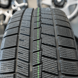 235/50R18 BOTO BS68