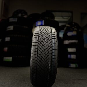235/50r18 HIADA / MILEKING HD625 / MK625