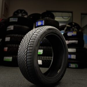 225/40R18 MILEKING MK625 - SNOWFLAKE RATED