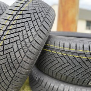 245/45R19 Mileking MK625