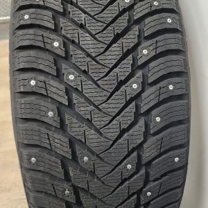 245/40R18 - Haida HD657 - STUDDABLE WINTER TIRE